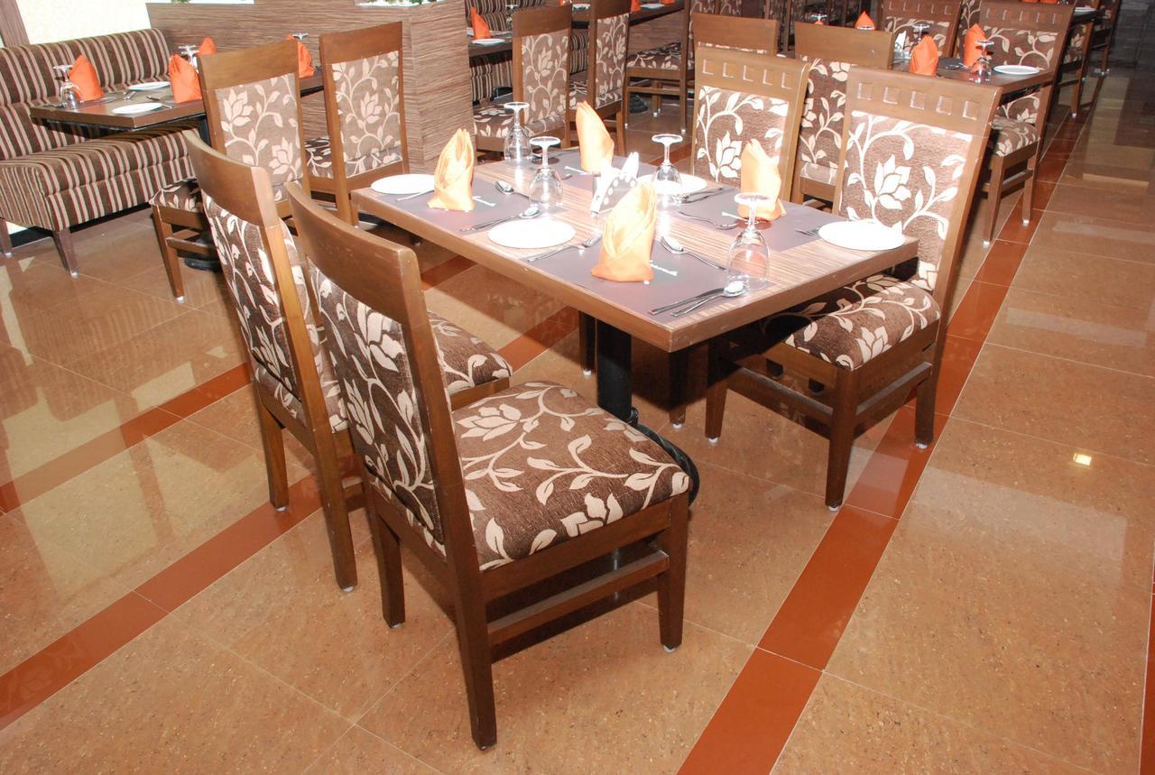 ולאנגני Clinton Park Inn מראה חיצוני תמונה