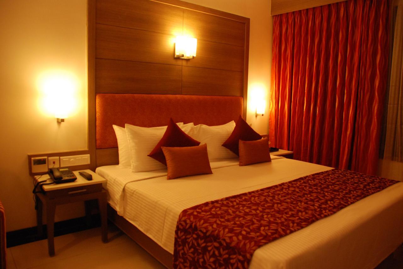 ולאנגני Clinton Park Inn מראה חיצוני תמונה