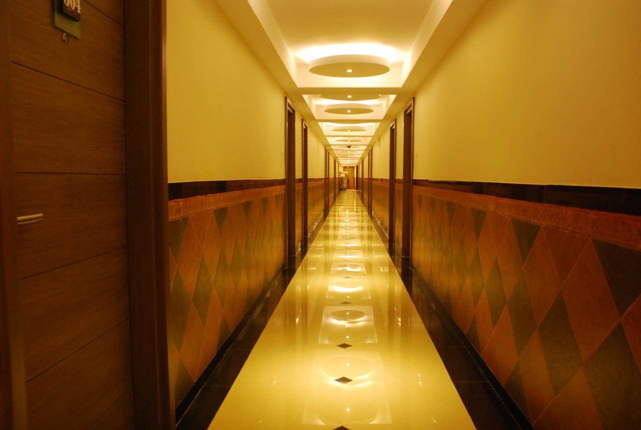 ולאנגני Clinton Park Inn מראה חיצוני תמונה